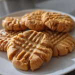 Easy Peanut Butter Cookies (only 5 ingredients)